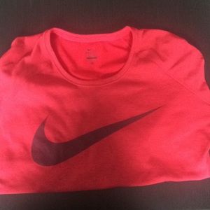 🎉1 HOUR SALE🎉🎉 Red Nike Sweatshirt